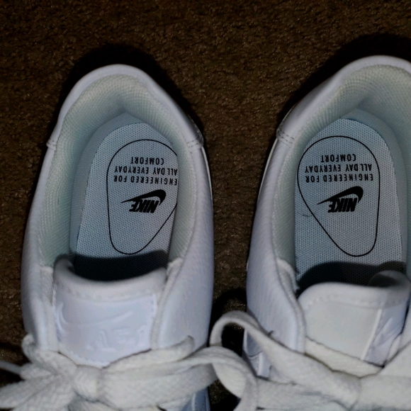 Nike women's Air Force 1 - Picture 1 of 3